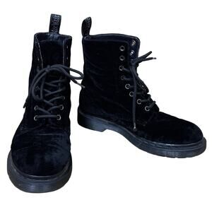 Dr. Martens Page 8 Eye Combat Boots Black Ze You Velvet Size 7